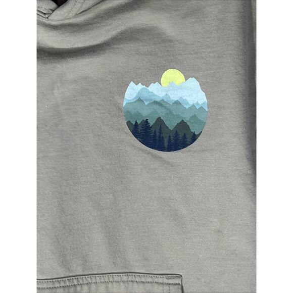 Tommy Bahama Hoodie Sweatshirt Youth M Khaki Tan Mountains Woods Skiing Hoodie - Picture 3 of 6